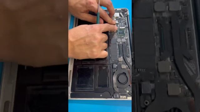 Замена аккумулятора на MacBook Air A1465 смотреть онлайн