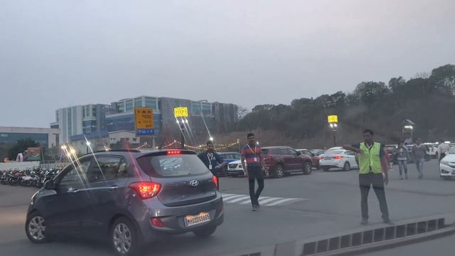 Наш индийский быт. Подготовка ко дню рождения дочери смотреть онлайн