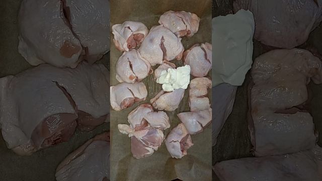 Теперь куриные бедрышки в духовке готовлю только так, готовить быстрее и мясо получается сочнее смотреть онлайн