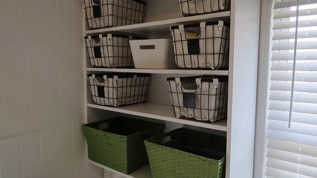 THESE PIGS RUN TO THEIR NEW HOME! смотреть онлайн