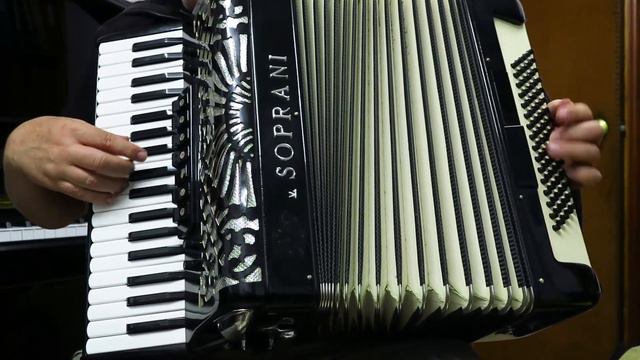 LIMELIGHT - CANDILEJAS - ACCORDION FILM SONGS смотреть онлайн