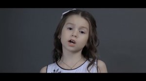 ПЕСНЯ ДЛЯ МАМЫ ДО СЛЁЗ  KAZKA - ПЛАКАЛА [ДЕТСКАЯ ВЕРСИЯ НА РУССКОМ ЯЗЫКЕ]