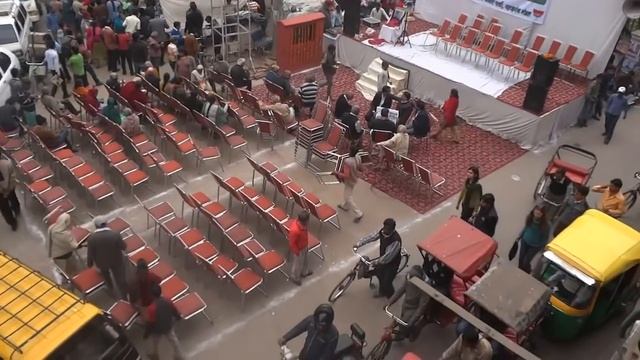 Сумашедшее дорожное движение в Индии. Indian traffic смотреть онлайн