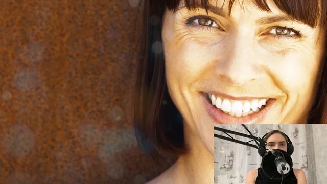 Старушка подарила дом соседке, которая за ней ухаживала, а когда девушка перебирала ее вещи… смотреть онлайн