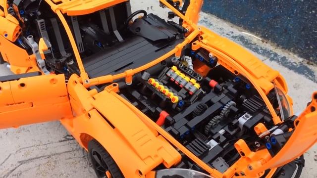 Aston Martin - Vantage GT3 - Lego Technic + Instructions смотреть онлайн