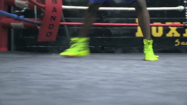 ANDRE BERTO TALKS JESUS SOTO KARASS FIGHT смотреть онлайн