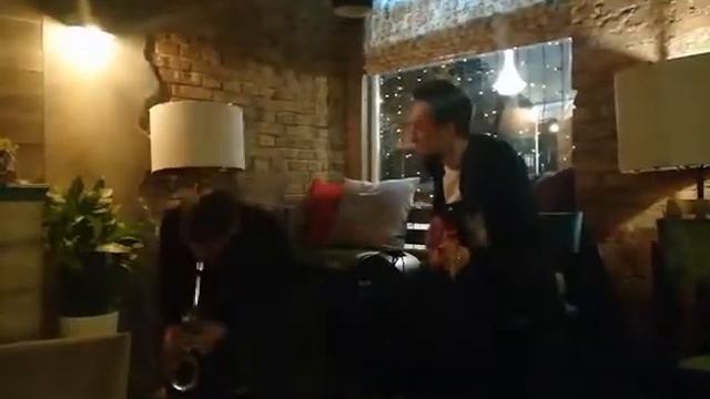 Гитара и саксофон (импровизируем с Саньком) смотреть онлайн