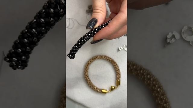 Жгут из бисера иглой #beadedjewellery #beads #жгутизбисера #жгут #жгутиглой #ндебе #halhal #beadwor смотреть онлайн