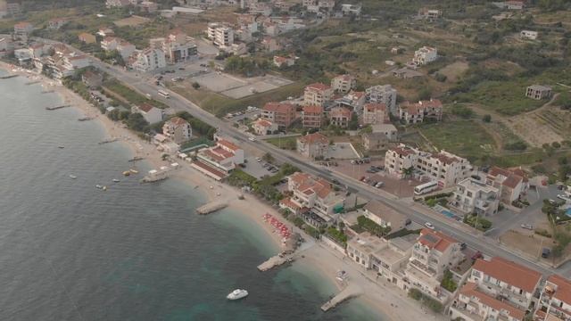 Beach Rooms Podstrana смотреть онлайн
