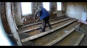 Восстанавливаем деревянный пол в старом доме .( дача )