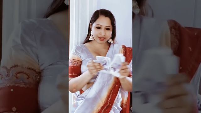 Dolroi Rose Instagram Reels / Lakhko_dewana_tera_🥰_#foryoupage💙_#viralvideo