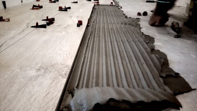 Лень делать стяжку? - тогда "Гиперболоид" смотреть онлайн