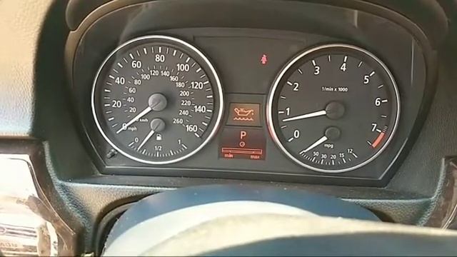 HOW TO CHECK OIL LEVEL ON BMW E90 E 91 E92 E93 смотреть онлайн