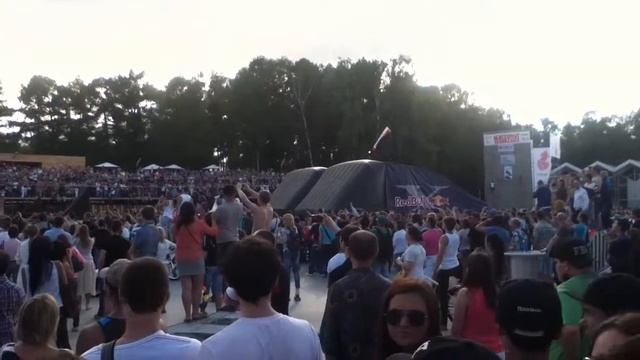 Прыжки на снегоходе в Сокольниках