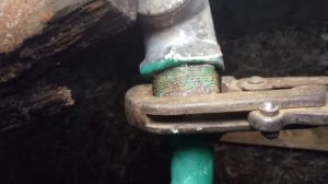 Как выкрутить ржавую трубу?