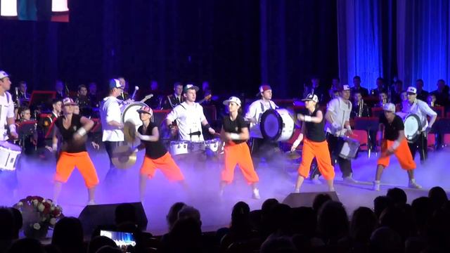 Ансамбль барабанщиков «Hammers» – «Посвящение», пьеса для ансамбля ударных инструментов. смотреть онлайн