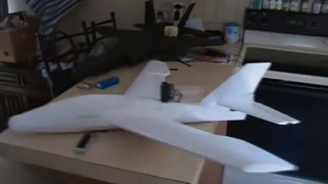 Another $10 RC plane. Air Hogs Titan смотреть онлайн
