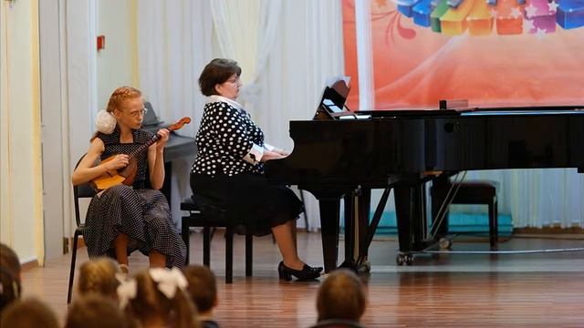 "Весенняя прогулка" рондо домра Г. Шиндырев Домра смотреть онлайн