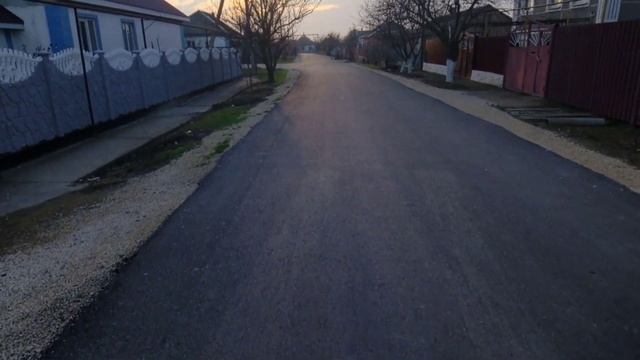 Северный Крым, Красноперекопск. Ремонт дороги, установка спортивной площадки смотреть онлайн