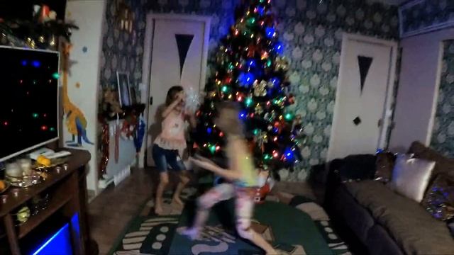 VLOG ( ВЛОГ ) елка наряжена