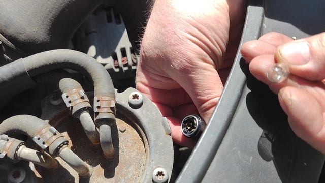 wymiana żarówki pozycyjnej / światło postoju golf 5 plus смотреть онлайн