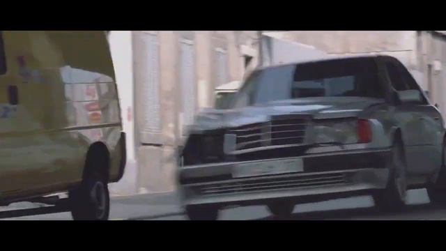 Mercedes Benz - Little Dark Age смотреть онлайн