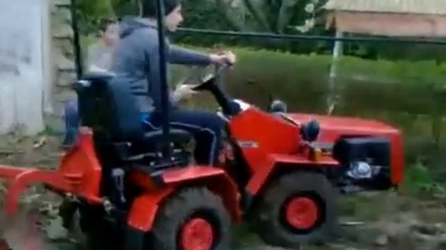 Belarus 132H.mp4 смотреть онлайн