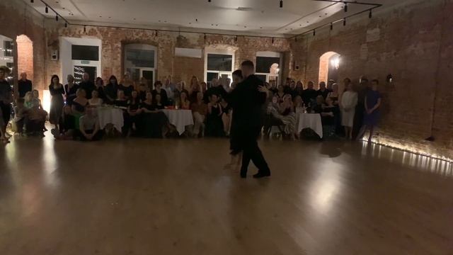 Anatoliy Repin & Ekaterina Kim - Invierno (Francisco Canaro) смотреть онлайн