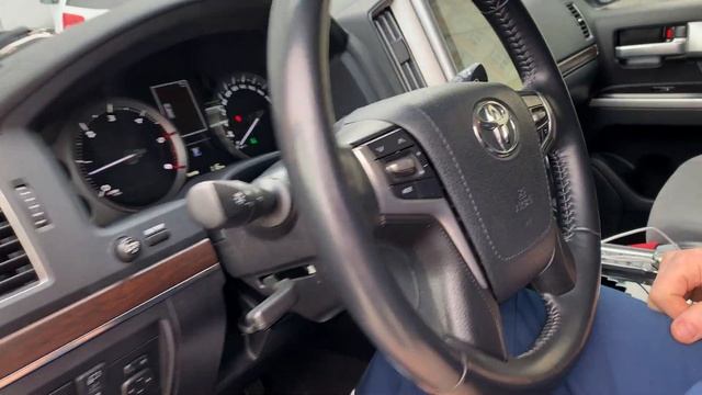Land Cruiser 200, 2019 года - на комплексе услуг от компании Vinyl Style смотреть онлайн