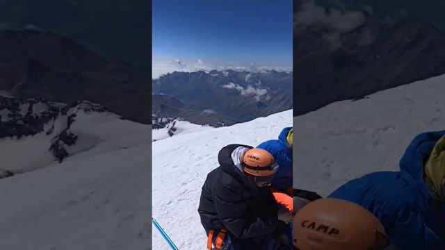 Вершина горы Казбек 5054 метра. #казбек #восхождение #горы #альпинизм #рекомендации смотреть онлайн