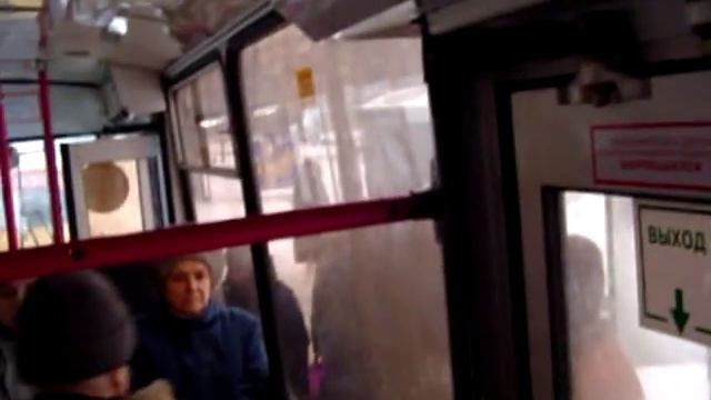 АСКП в 4-ом троллейбусе, высадка. смотреть онлайн