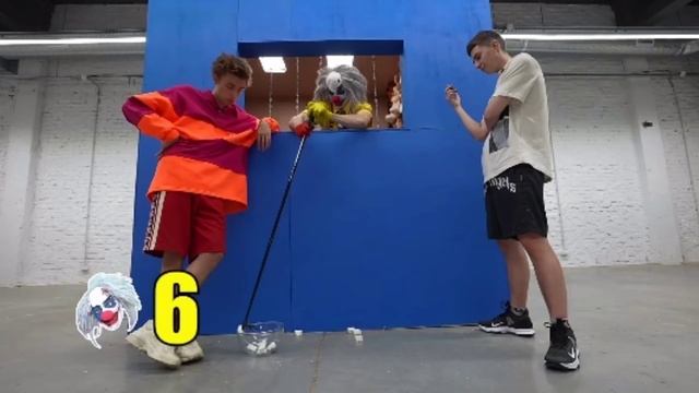 ВЛАД А4 Запер КЛОУНА в НЕПРОБИВАЕМОМ ЯЩИКЕ ! за 1 минуту/а4 новые серии/а4 клоун