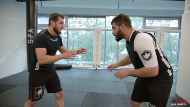 Как бороться с более крупным соперником || 4MMA смотреть онлайн