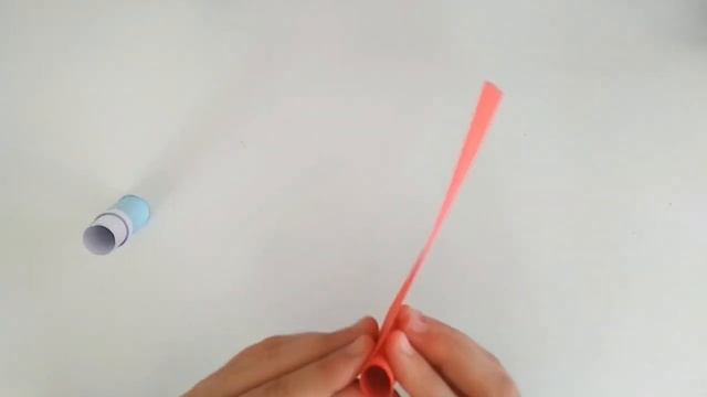 HOW TO MAKE A PAPER LIPSTICK