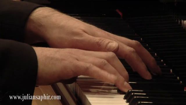 Julian Saphir plays Etude Tableau in F minor Op 33 No 1 by Rachmaninoff смотреть онлайн
