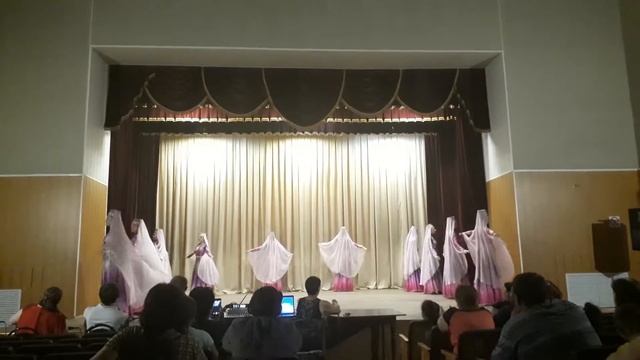 Заслуженный ансамбль народного танца "Кафт" районного Дома культуры г. Дигоры , Девичий танец смотреть онлайн