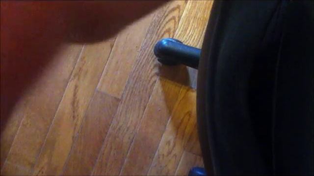 How to make an easy pen shooter that shoots far with only a pen смотреть онлайн