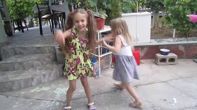 Мы покружимся сейчас смотреть онлайн