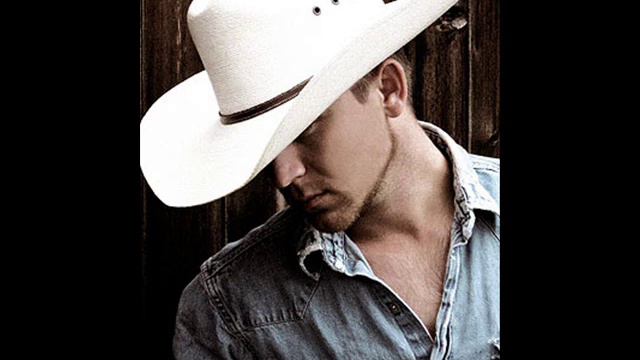 Justin Moore-I could kick your ass смотреть онлайн