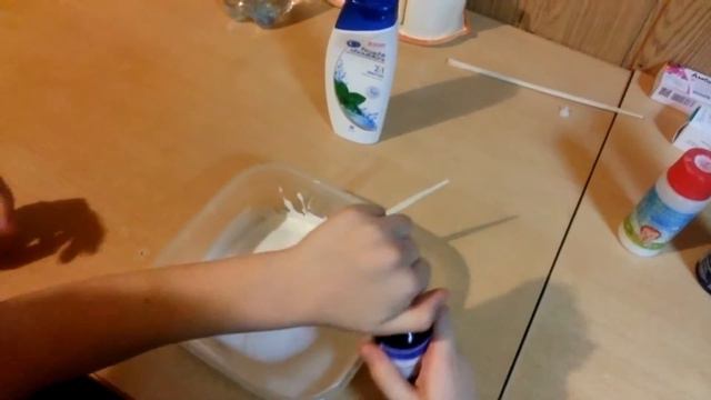 Делаем лизуна своими руками смотреть онлайн