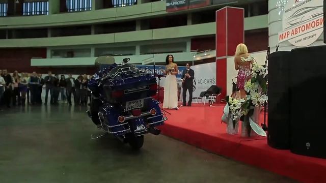 ЕЛЕНА ДАНИК (саксофон). "WEEKEND BAND". Выставка "Мир автомобиля" 2015 Продолжение следует.. смотреть онлайн