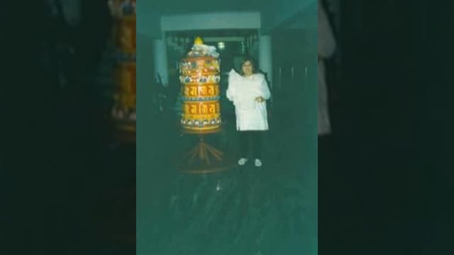 Om Mani Padme Hum. смотреть онлайн