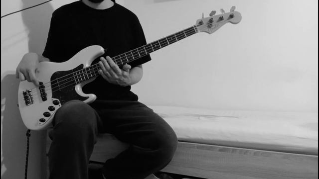 Alice In Chains - Man In The Box (Bass Cover + TABS in Description) смотреть онлайн