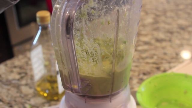 DIY Avocado Hair Mask! Restoring Mask for Silky Smooth Hair!- ElisabethBeauty1 смотреть онлайн