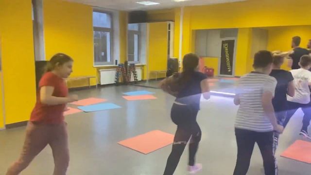 Детский фитнес на английском смотреть онлайн