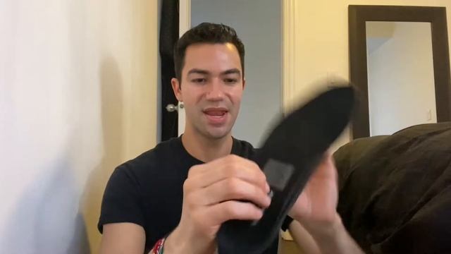 Red Flags for Designer Sneakers| How to Spot Fake Balenciaga Tripple S Sneakers смотреть онлайн