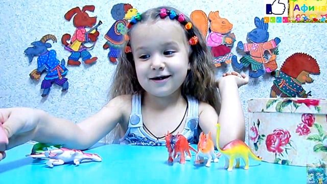 Играем с фигурками динозавров. Книга Эрудит. смотреть онлайн