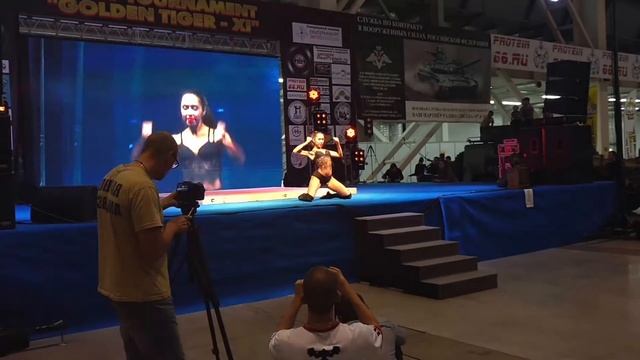 "Day Dream" Apashe Fitness Atletic twerk dance смотреть онлайн