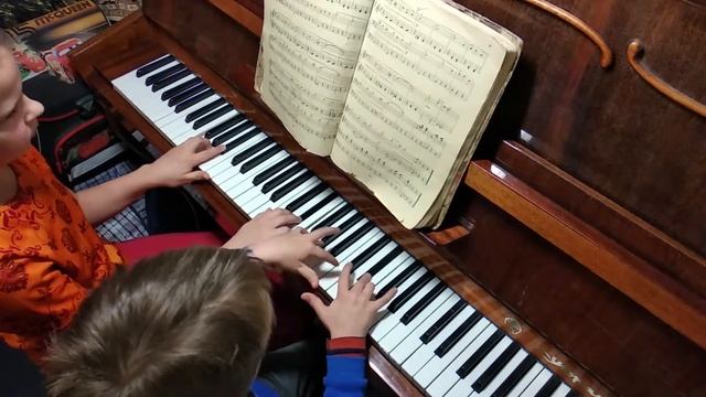 ВАЛЬС из балета «Спящая красавица» П.Чайковский смотреть онлайн