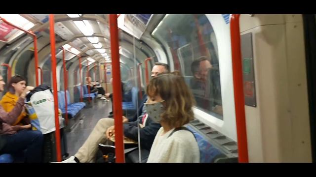 London 🇬🇧 Underground First Person Journey-St Paul's Station To Shepherds Bush || Central Line Trai